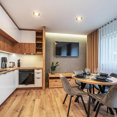 Apartament Labradoryt, Klimatyzacja, Parking Priv Boleslawiec  Dış mekan fotoğraf